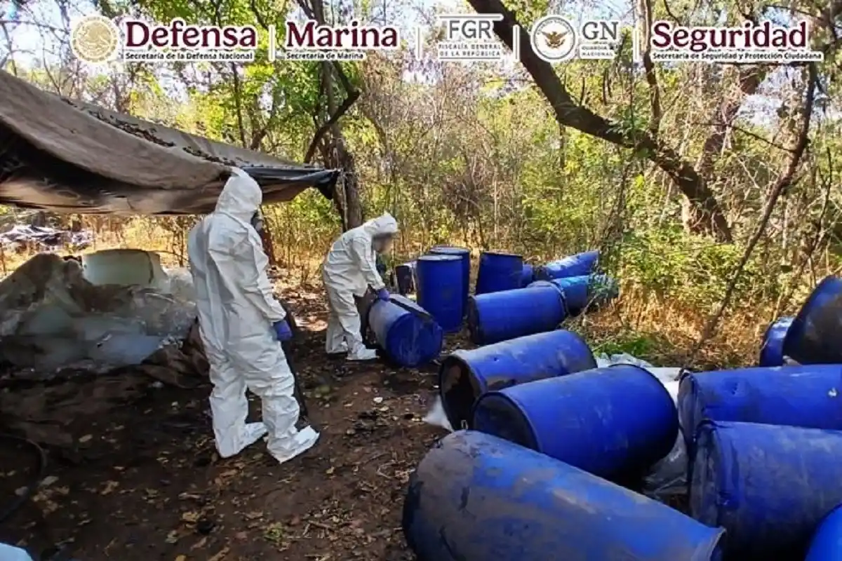 Sedena decomisa más de media tonelada de metanfetamina y desmantela narcolaboratorios en Sinaloa 1 Sedena decomisa media tonelada de metanfetamina
