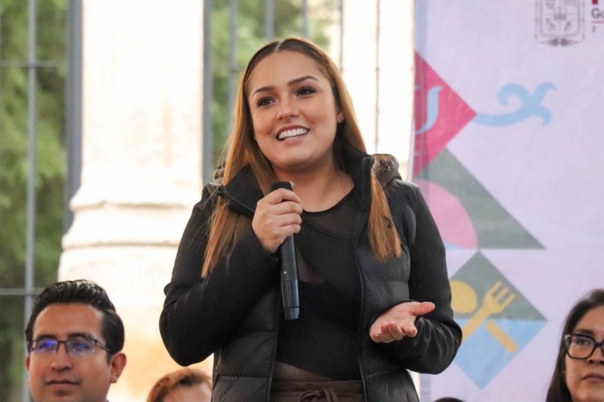 Shamy Spezia fortalece la asistencia social con la entrega de despensas del programa De corazón a corazón