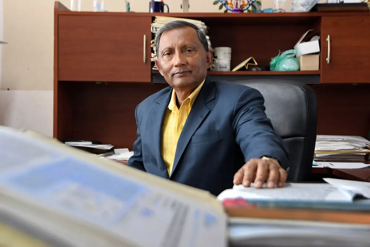 En la BUAP el doctor Umapada Pal diseña y fabrica nanomateriales