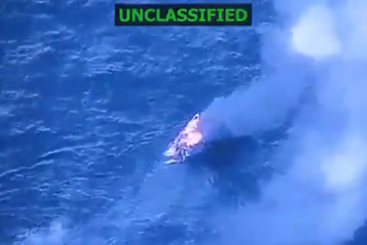 (VIDEO) Estados Unidos vuelve a destruir lancha narcotraficante en Venezuela 1 Unidos vuelve a destruir lancha narcotraficante en Venezuela