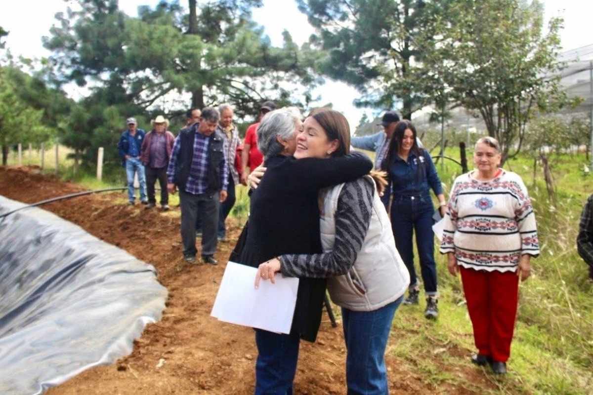 Zacatlán impulsa la cosecha de agua con geomembranas para fortalecer el campo