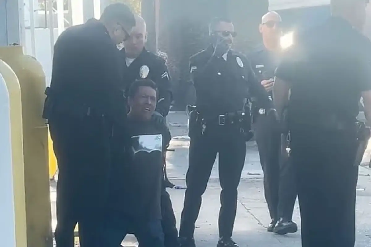 Carlitos Ricardo Parias, tiktoker mexicano, es baleado por agentes del ICE en EU y está hospitalizado