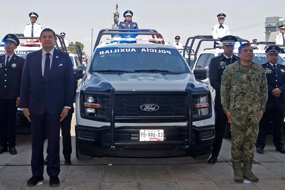 Avalan iniciativa para que director de Policía Auxiliar en Puebla sea un marino o militar 4 Avalan que director de Policía Auxiliar en Puebla sea un marino