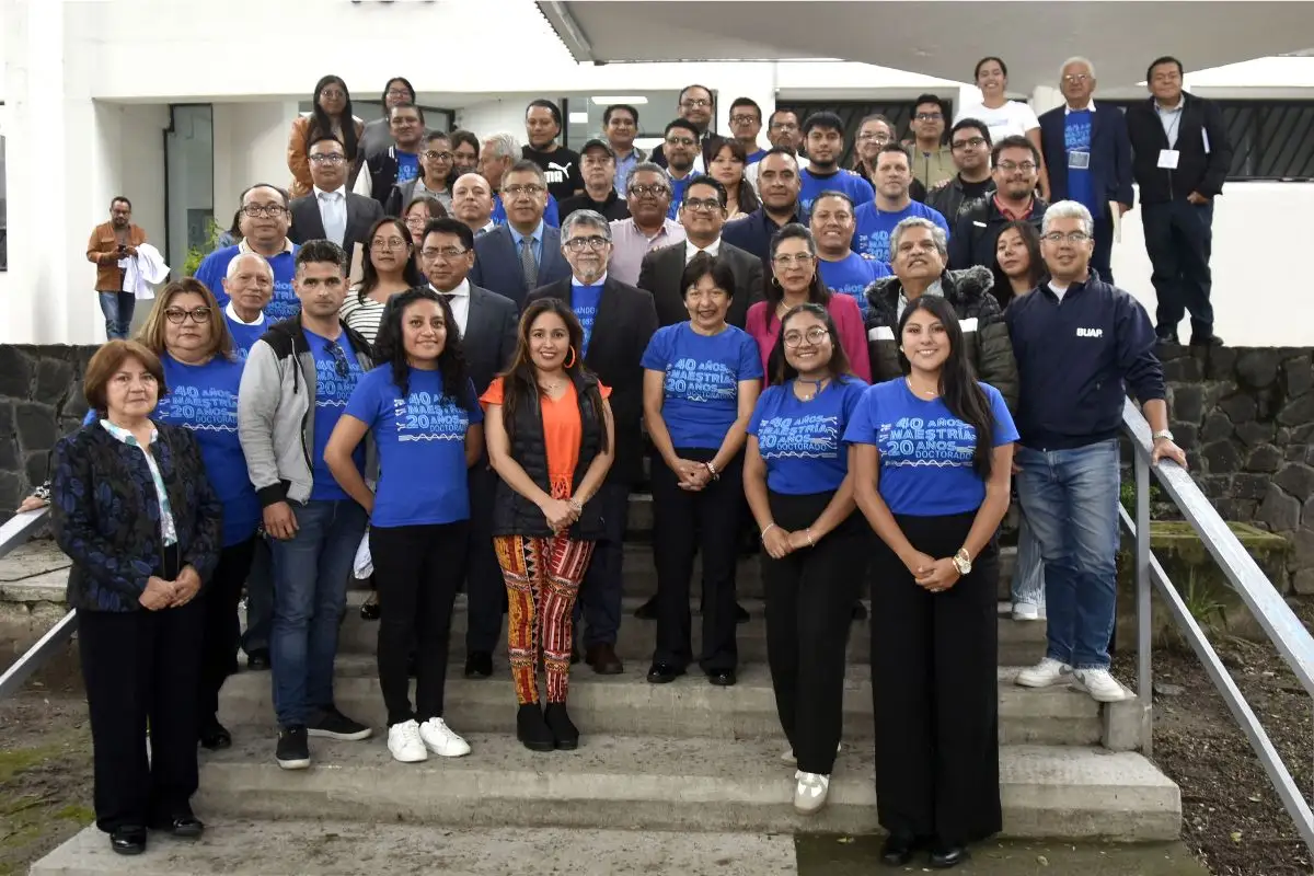 Preside Lilia Cedillo actividades de clausura por aniversario del posgrado en Dispositivos Semiconductores