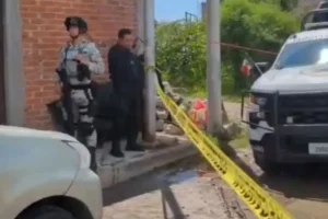 Encuentran a hombre emplayado en la colonia El Salvador