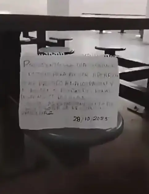 (VIDEO) Internos hacen fiesta dentro del penal de San Miguel con cervezas y mujeres 2 fiesta en el penal de San Miguel