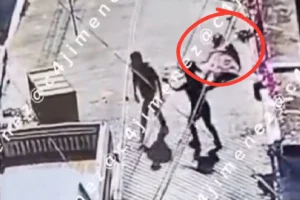 hombre golpea y asalta a mujer de la tercera edad por 800 pesos