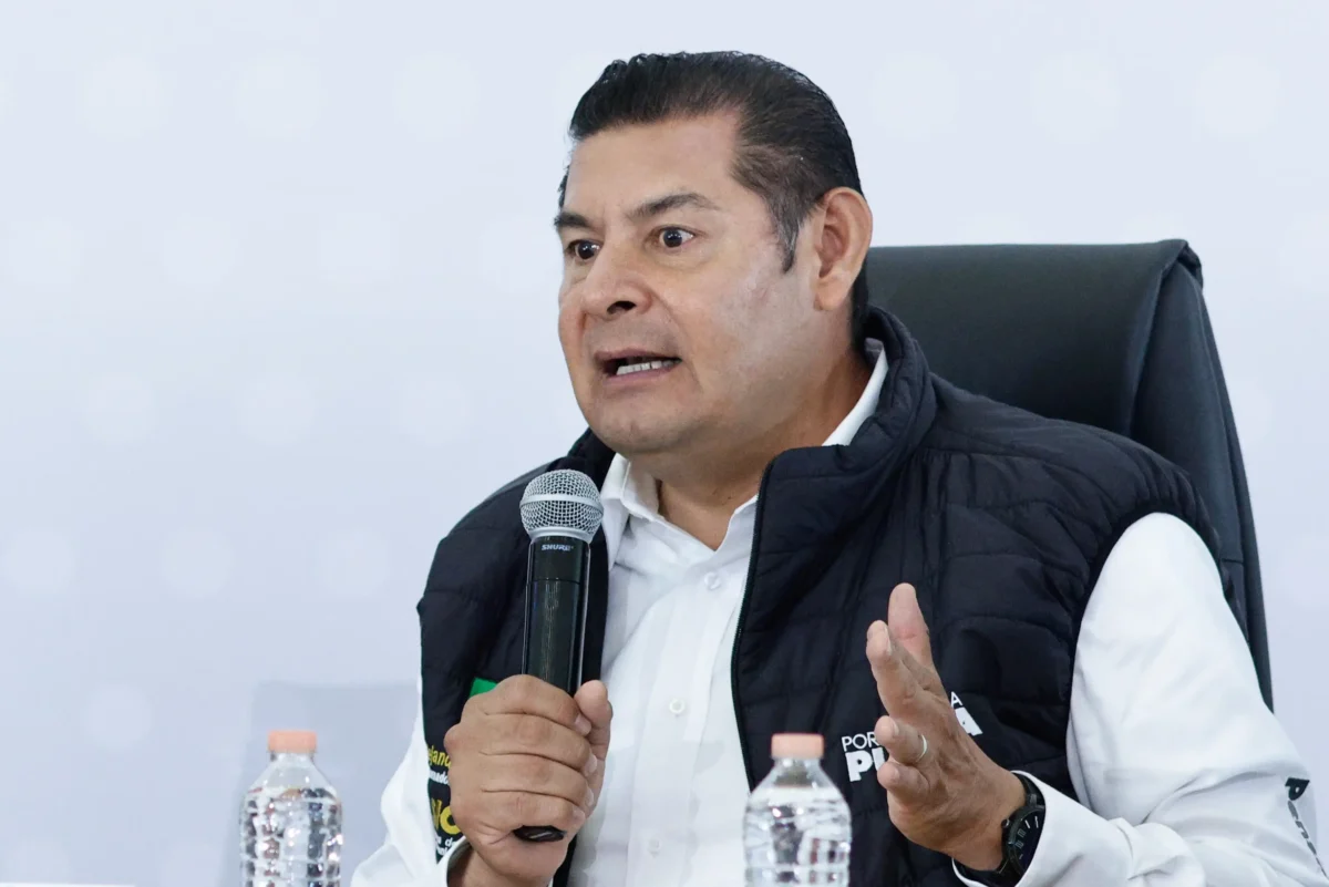 Gobierno de Puebla tiene un seguro para contingencias de más 200 mdp: Armenta