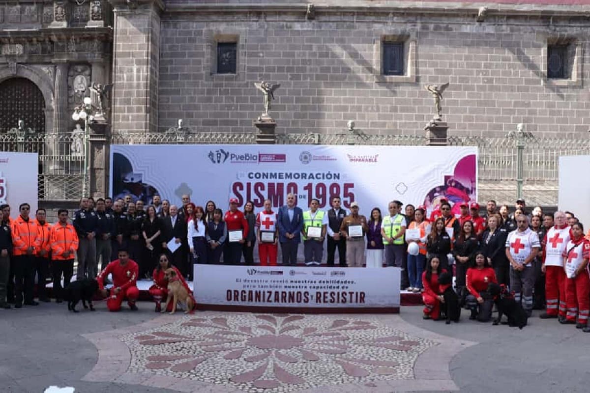 Reconoce Gobierno de la Ciudad a instituciones de emergencia en el marco del 40 aniversario del sismo de 1985 1 reconocimientos 40 aniversario del sismo de 1985