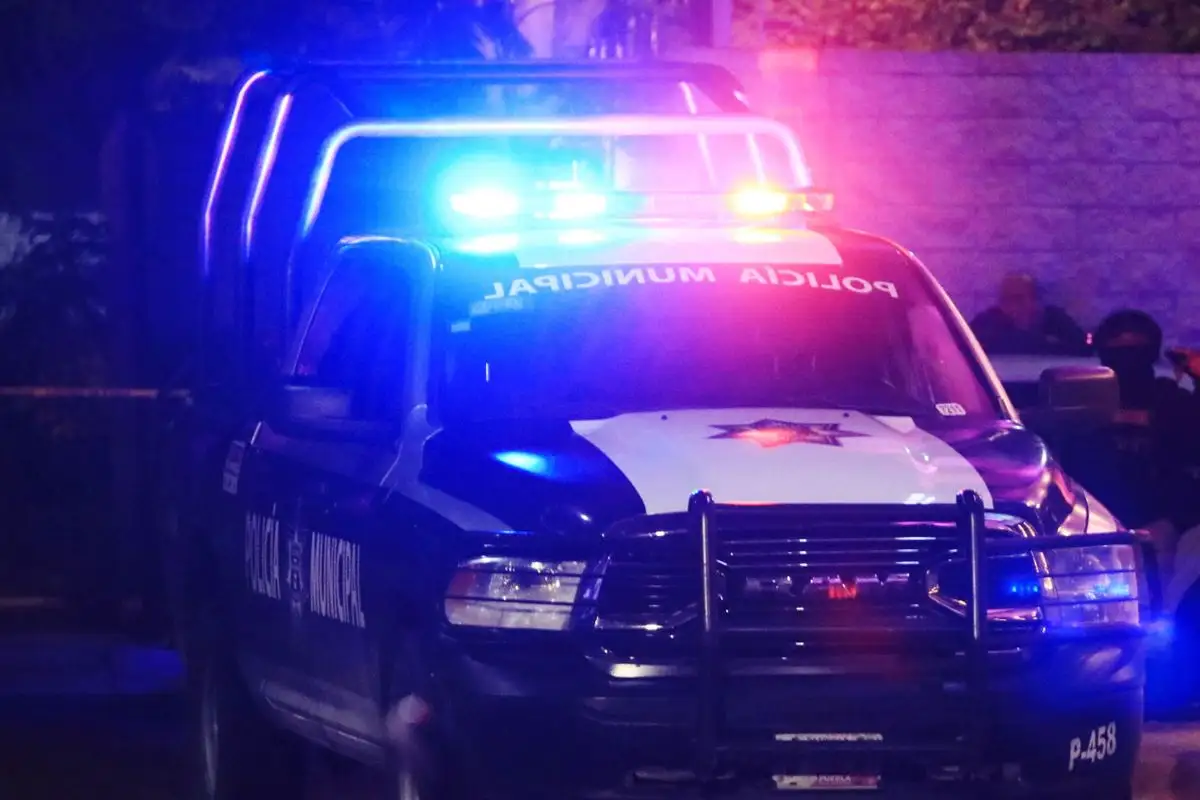 Van del transporte público en Huauchinango vuelca y hay 14 heridos 1 van del transporte público volcó en Huauchinango