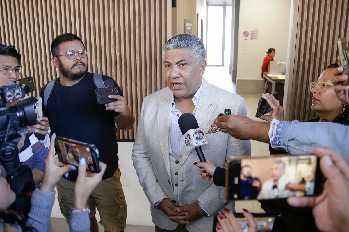 11 personajes se inscribieron por la titularidad de la ASE