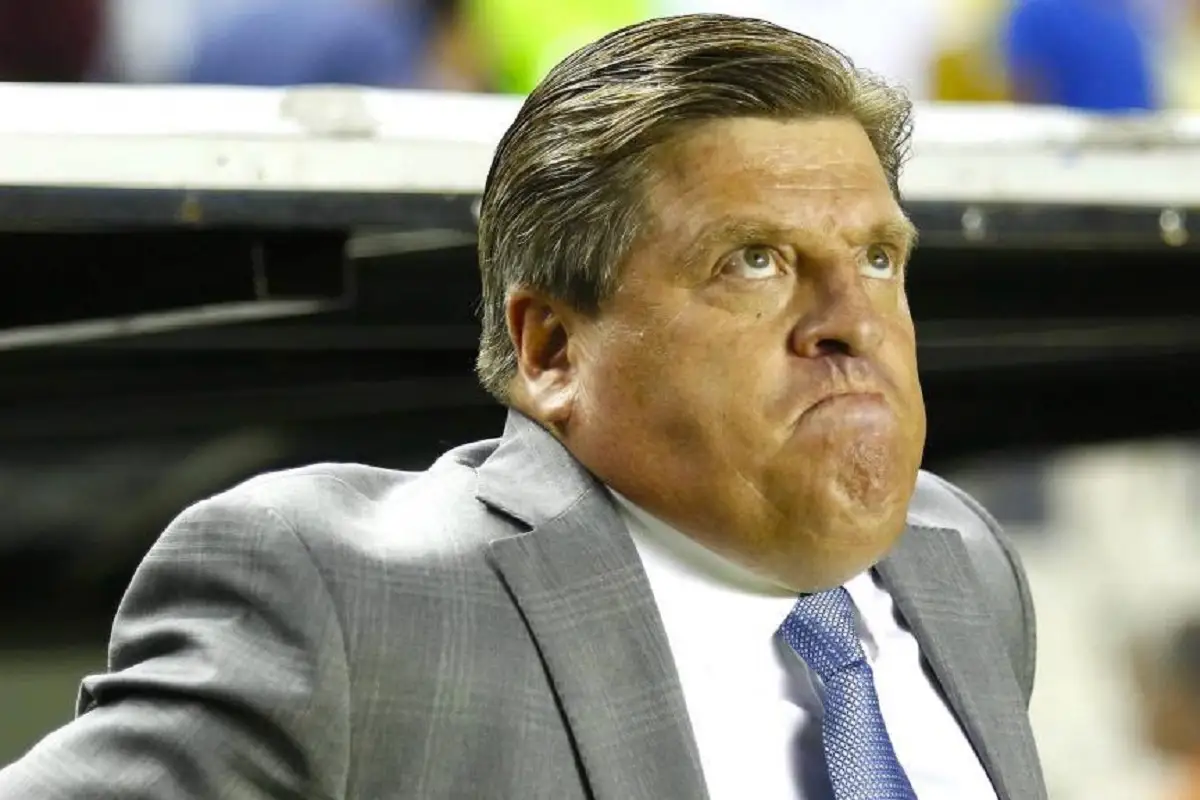 Aficionados abuchean a Miguel Herrera tras su fracaso con Costa Rica