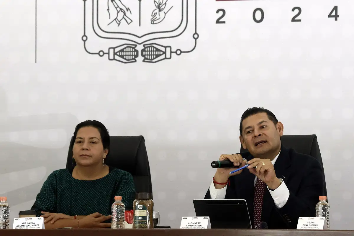 Armenta pide a Morena Puebla que no pierda su “sentimiento de movimiento social”