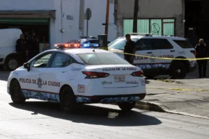 Comando armado asalta terminal de autobuses Oro en la Vía Atlixcáyotl