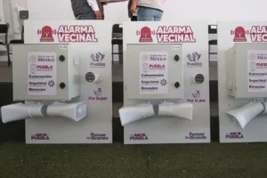 Con Alarmas Vecinales y Obra Comunitaria, gobierno estatal refuerza seguridad en Puebla capital