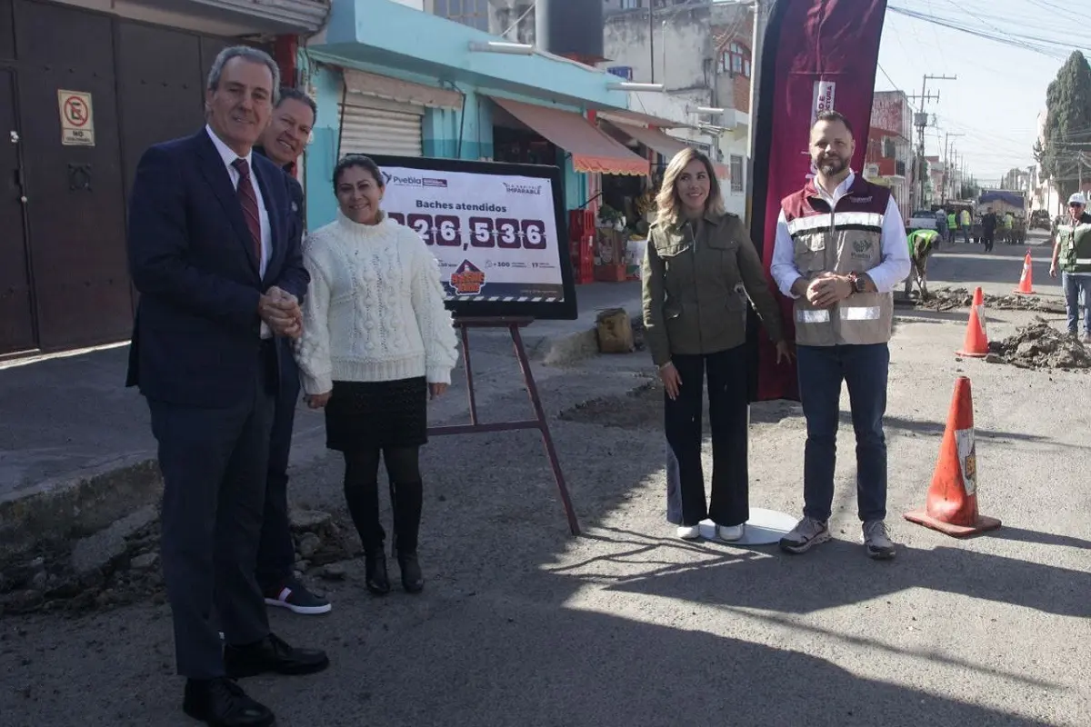 Con inversión histórica, Gobierno de la Ciudad atiende más de 200 mil baches en la capital