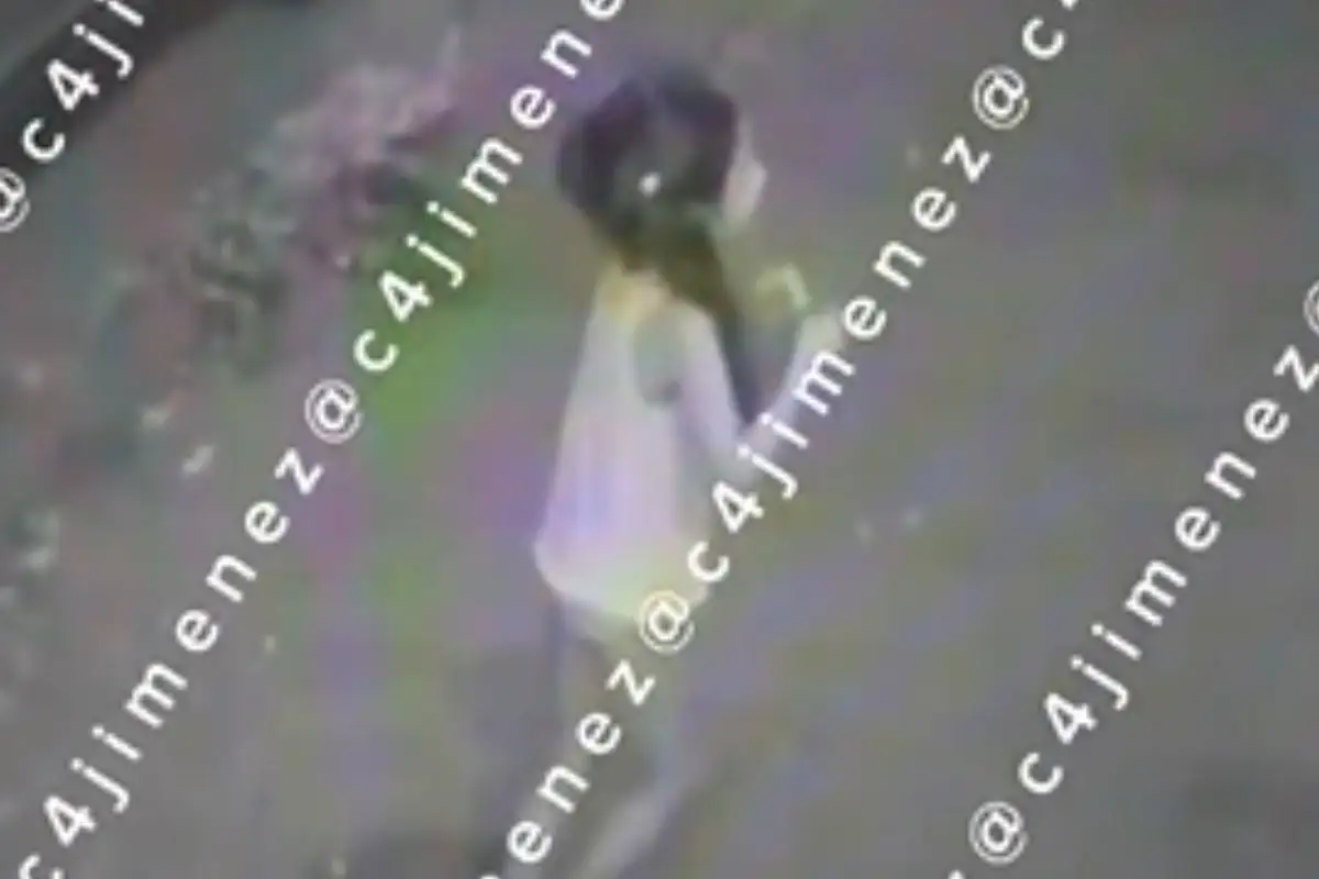 Detienen a mujer en Azcapotzalco que golpeó a su hija y la sacó en la madrugada en ropa interior