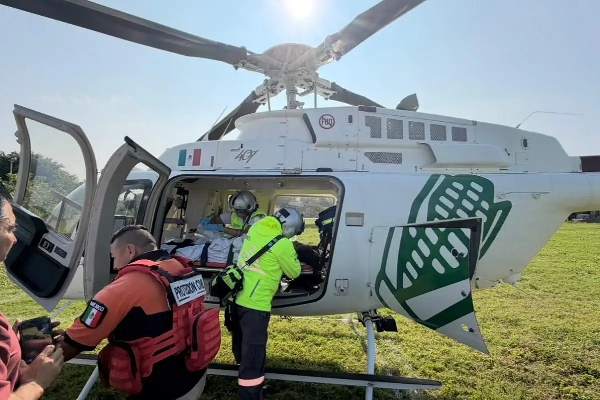 En ambulancia aérea trasladan a mujer embarazada al Hospital de la Mujer