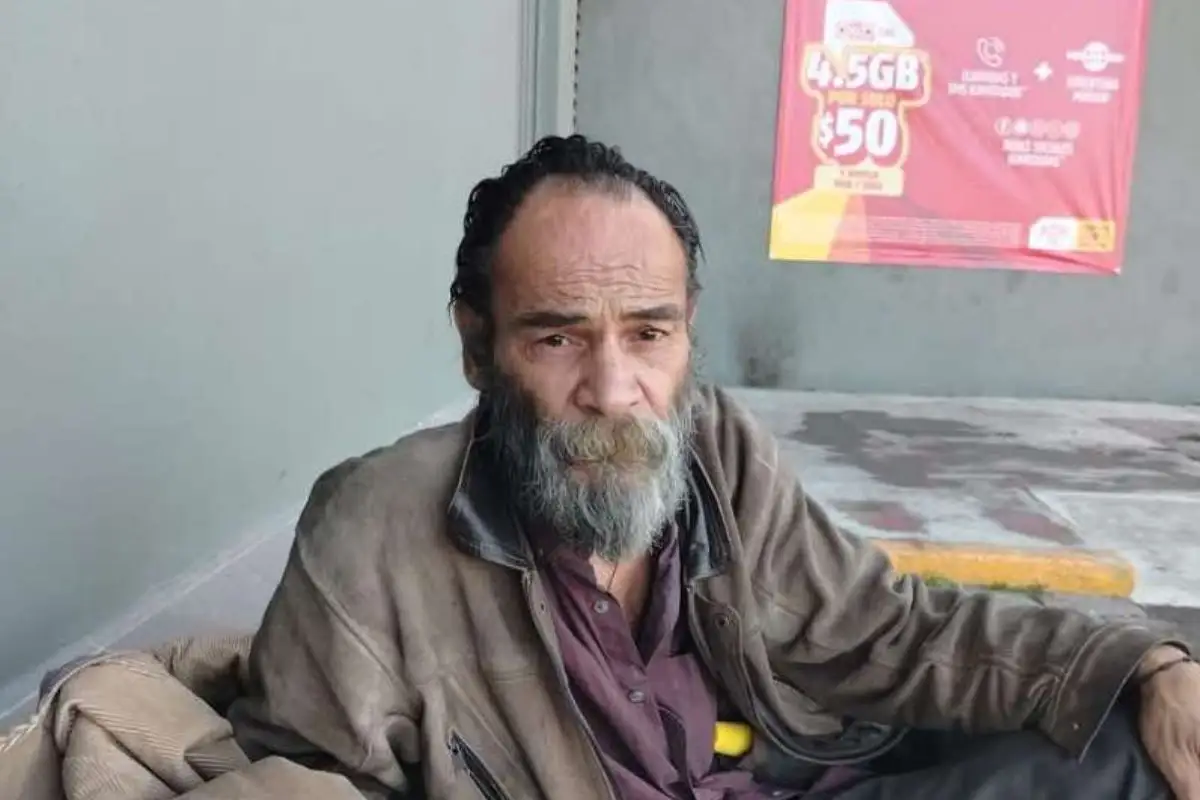 Exprofesor veracruzano Mario Agustín Villegas termina en situación de calle tras sufrir un infarto en Puebla; busca a su familia 1 Exprofesor veracruzano Mario Agustín Villegas termina en situación de calle tras sufrir un infarto en Puebla