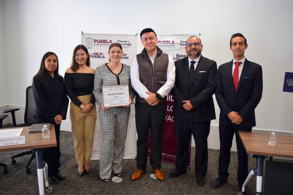 Gobierno de Puebla entrega reconocimiento a Zacatlán por su simplificación de trámites 1 Gobierno de Puebla entrega reconocimiento a Zacatlán por su simplificación de trámites