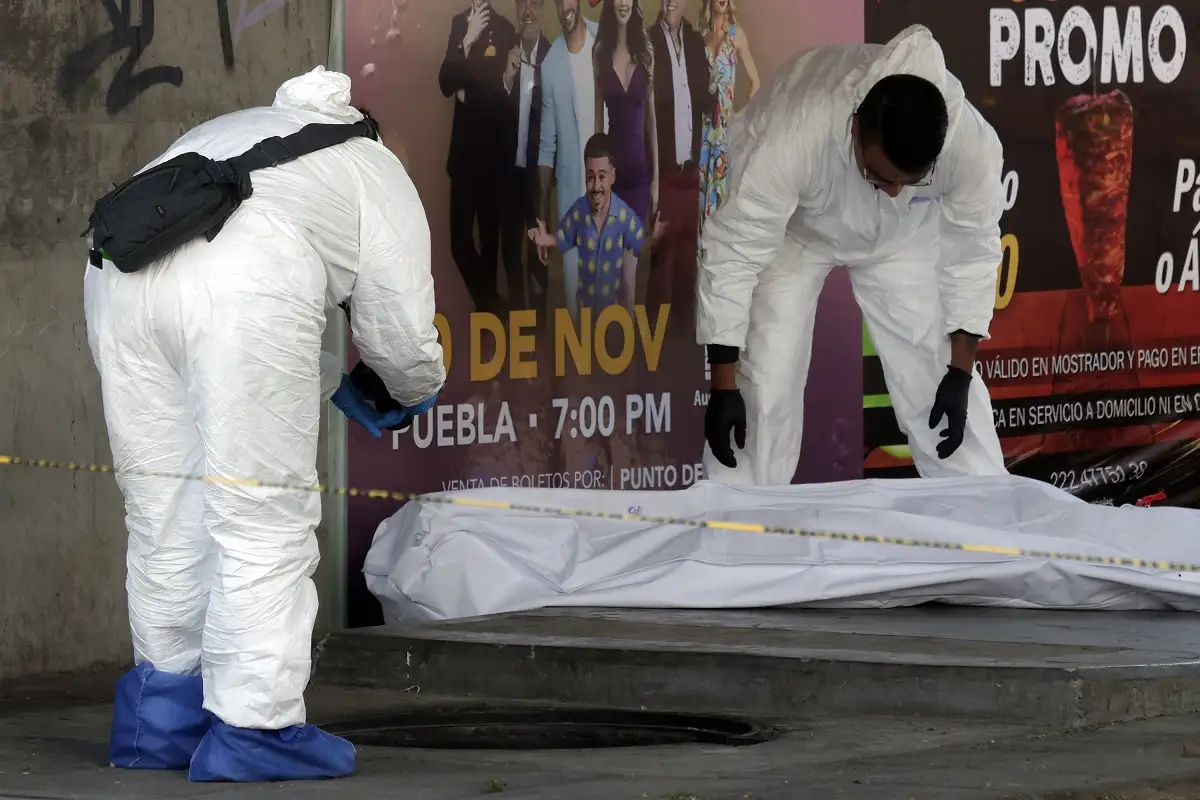 Hallan un cuerpo dentro de una alcantarilla en Circuito Juan Pablo II