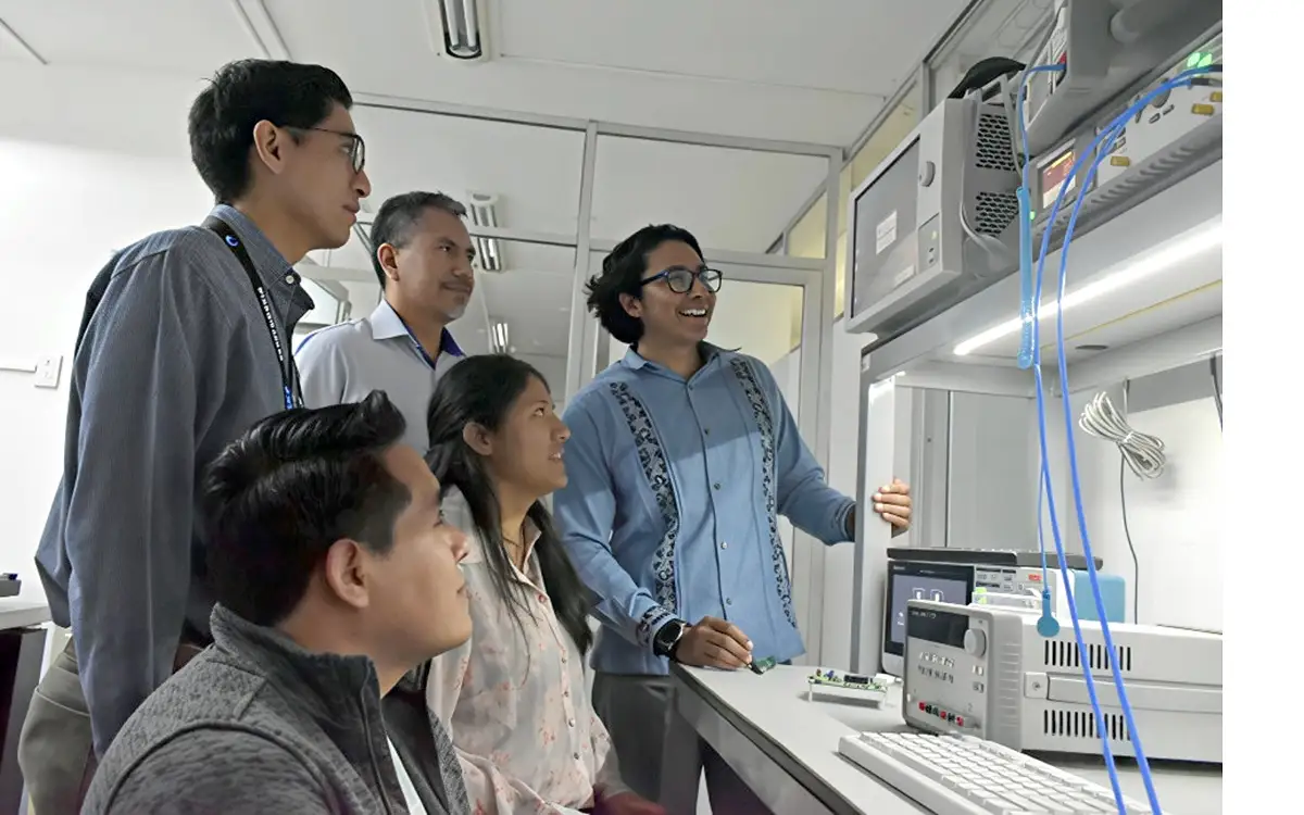 El Laboratorio de Diseño y Caracterización de Circuitos y Sistemas de la BUAP forma futuros tecnólogos