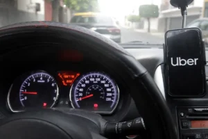 Más de 10 mil conductores de Uber deberán tramitar licencia mercantil en Puebla Movilidad