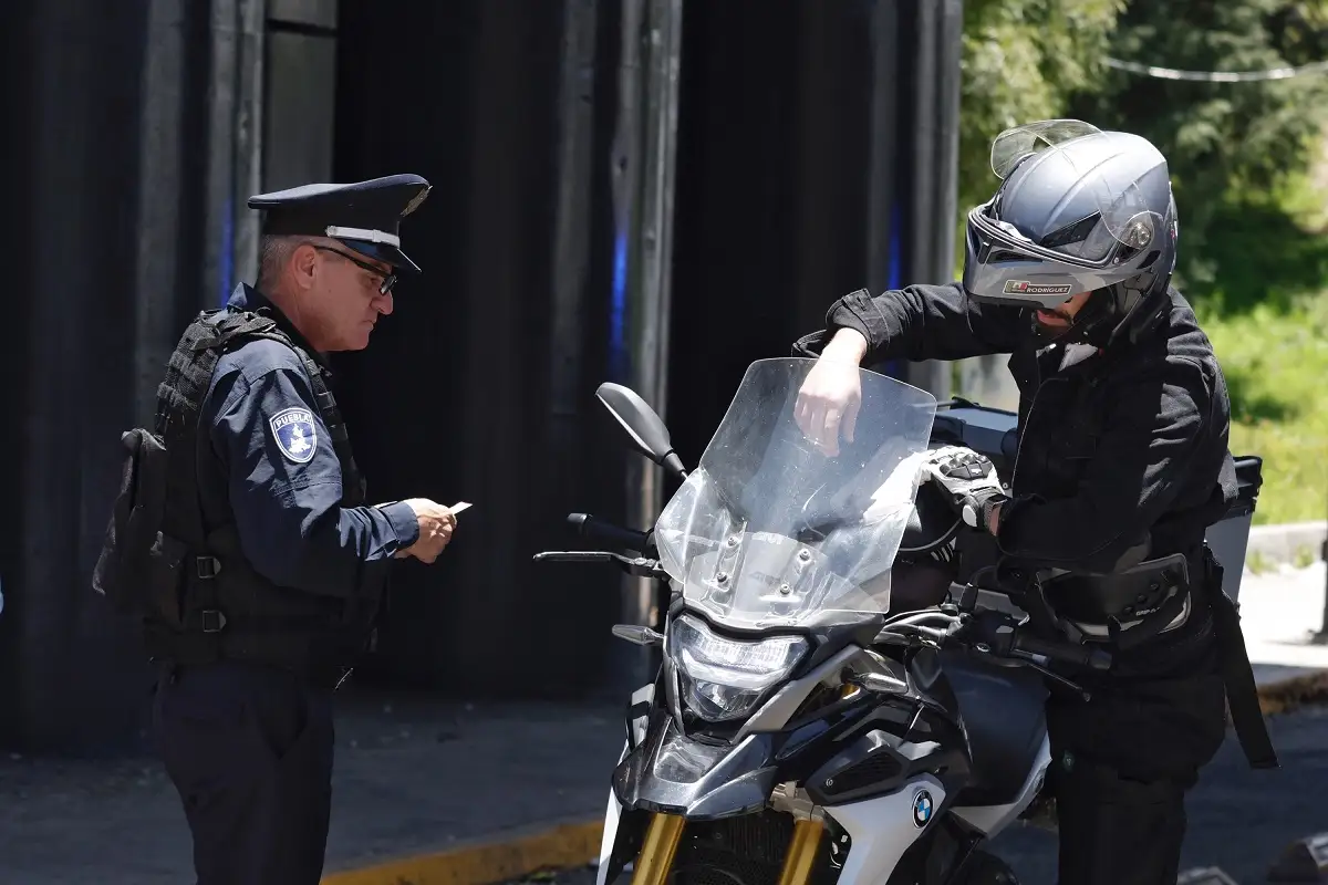 Proponen uso obligatorio de cascos certificados para motociclistas en la ciudad de Puebla