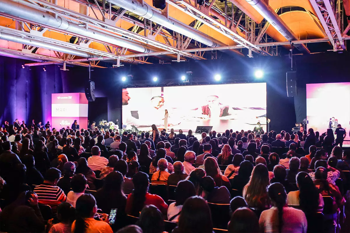 MariElise Budib rinde primer informe