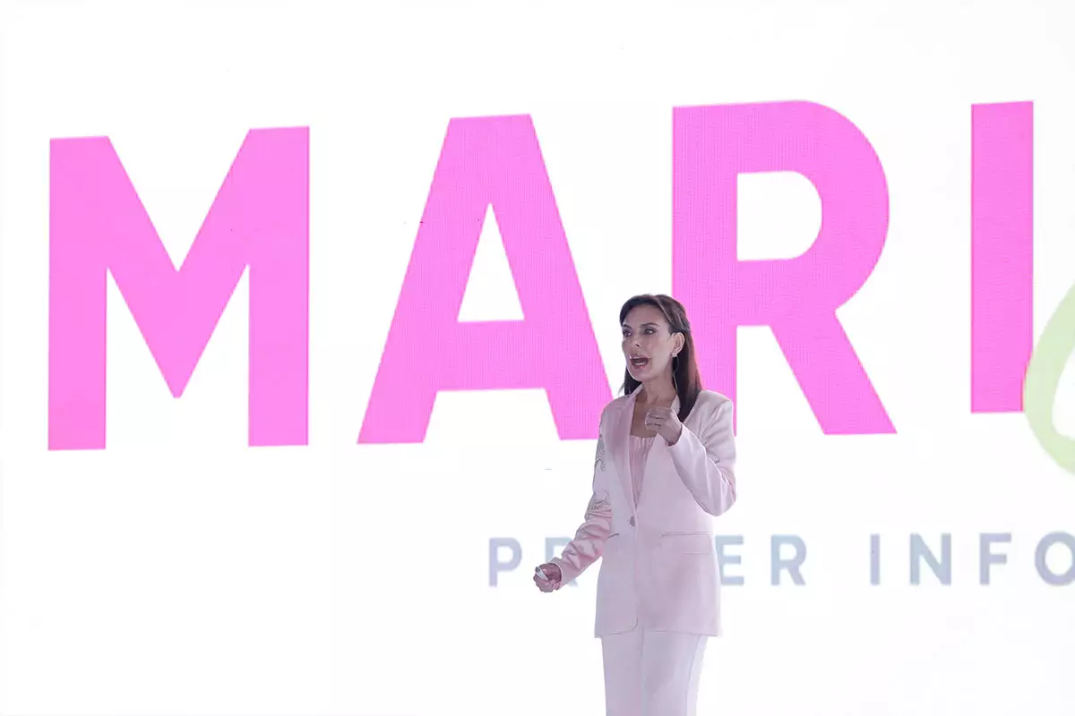 MariElise Budib rinde primer informe