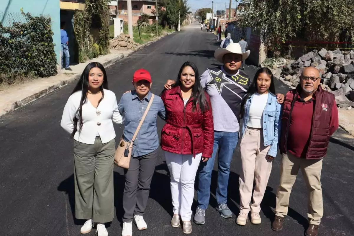 Tonantzin Fernandez cumple su palabra con la rehabilitacion de vialidad usada por jovenes deportistas 1