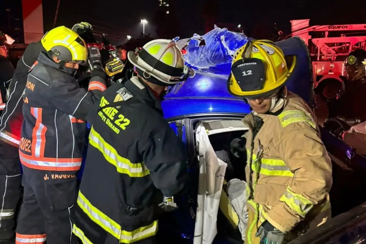 Tragedia en la Vía Atlixcáyotl dos jóvenes fallecen y una estudiante permanece grave tras carrera clandestina