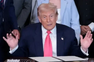 Trump exige investigación federal sobre presuntos nexos entre Epstein y Bill Clinton