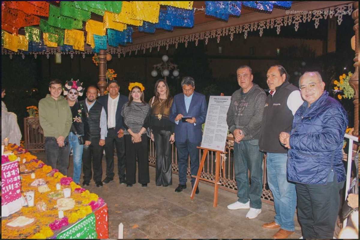 Tzompantli, la Carrera de los Muertos y globos de cantoya, así disfrutó la gente el Día de Muertos en Zacatlán