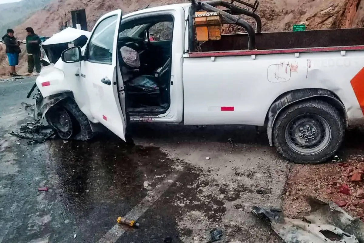 (VIDEO) Accidente de autobús en Perú deja 37 muertos