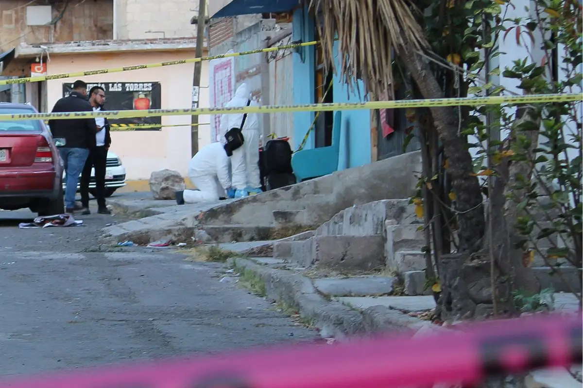 Mujer es asesinada a balazos en San Martín Texmelucan
