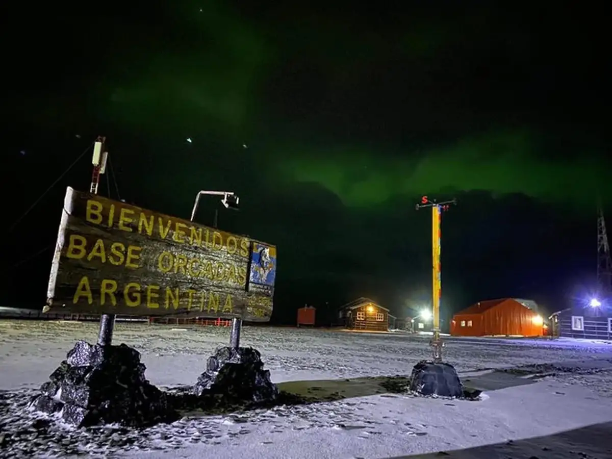 Auroras boreales por la tormenta solar severa se vieron así