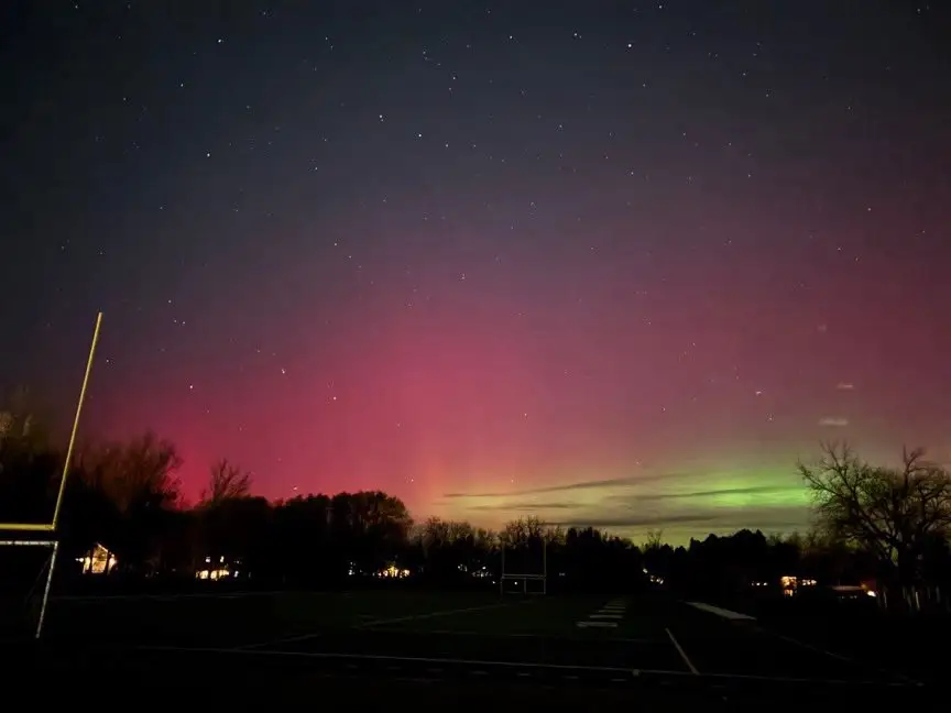 Auroras boreales por la tormenta solar severa se vieron así