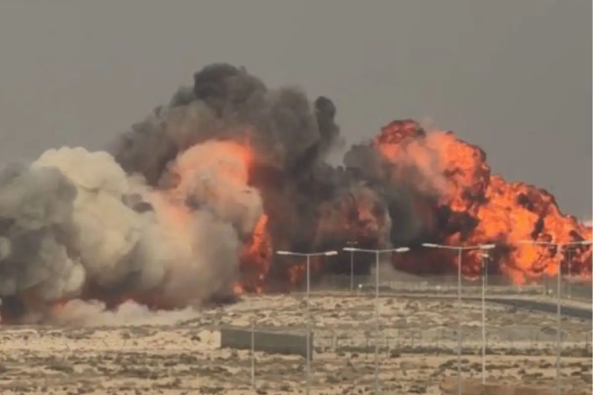 (VIDEOS) Avión de combate se estrella en Dubái durante una exhibición de vuelo; piloto muere 1 (VIDEOS) Avión de combate se estrelló en Dubái durante una exhibición de vuelo; piloto muere