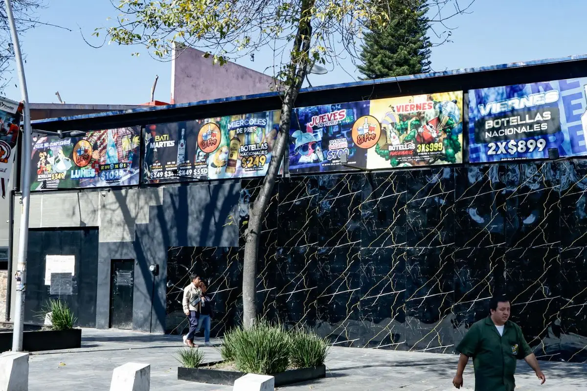 Bares en Puebla tienen corresponsabilidad en riñas afuera de sus locales