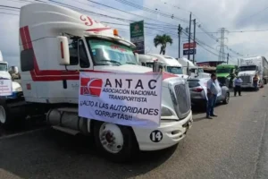 Por bloqueos del 24 de noviembre, Arco Norte en dirección a Texmelucan está cerrado