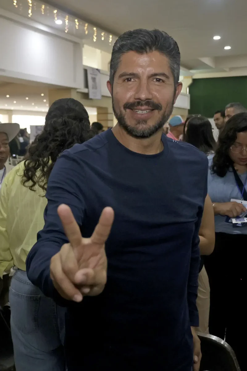 Hay que esperar a que Eduardo Rivera deje el PAN