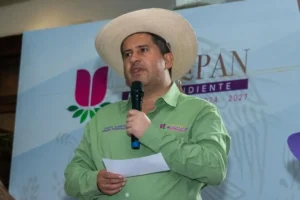 escolta de Carlos Manzo está prófugo