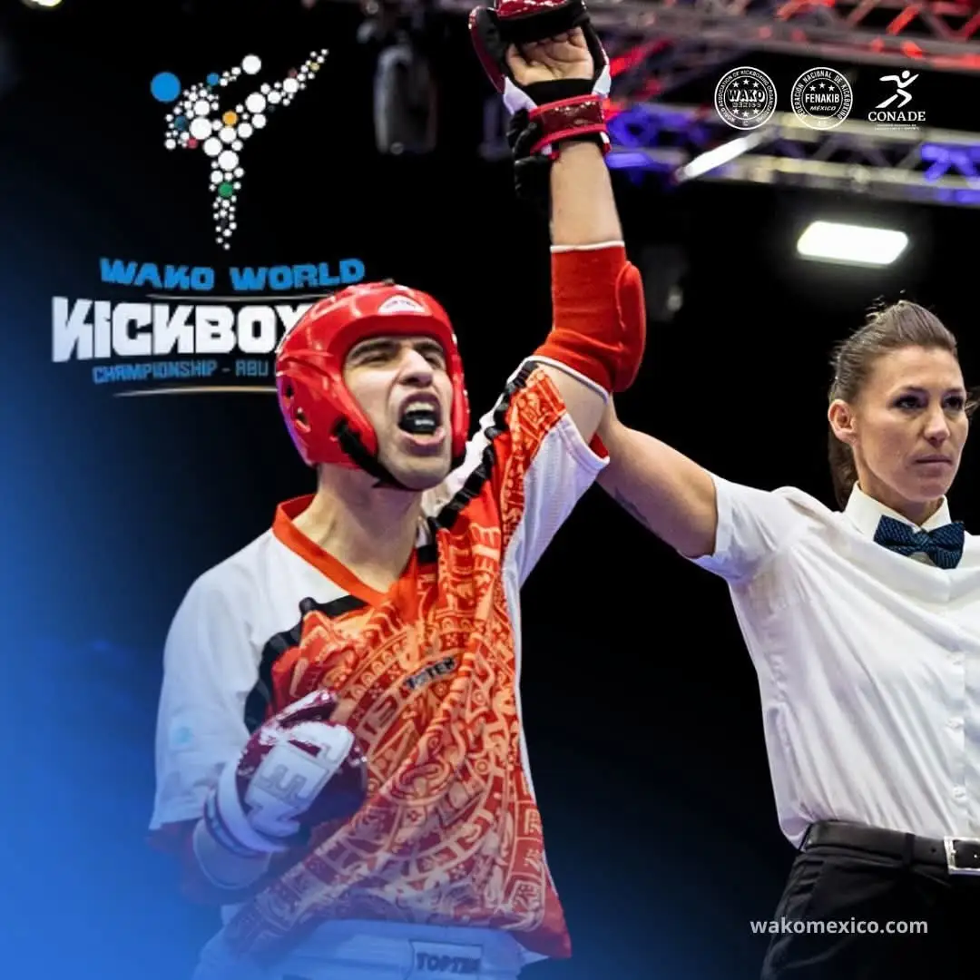 Héctor Solorio gana medalla de oro en el Mundial de Kickboxing Abu Dabi 2025