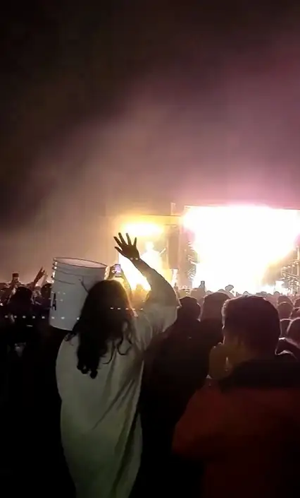 Captan a Jesucristo en el Tecate Comuna 2025 bailando