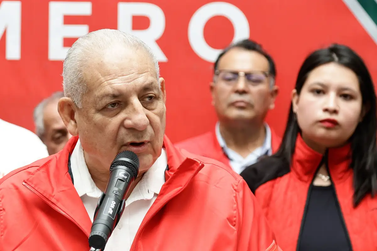 justifica dirigente tras reducción de militantes en el PRI