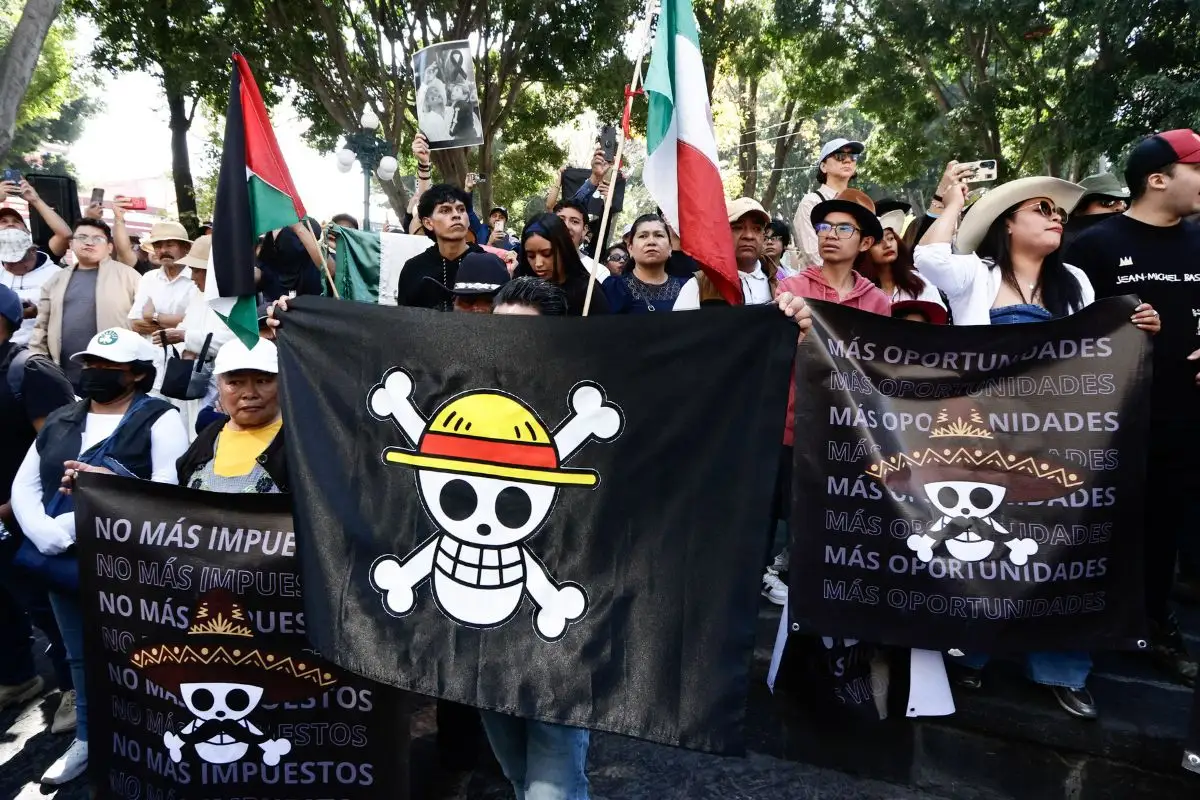Así se ve la marcha del 15 de noviembre en Puebla