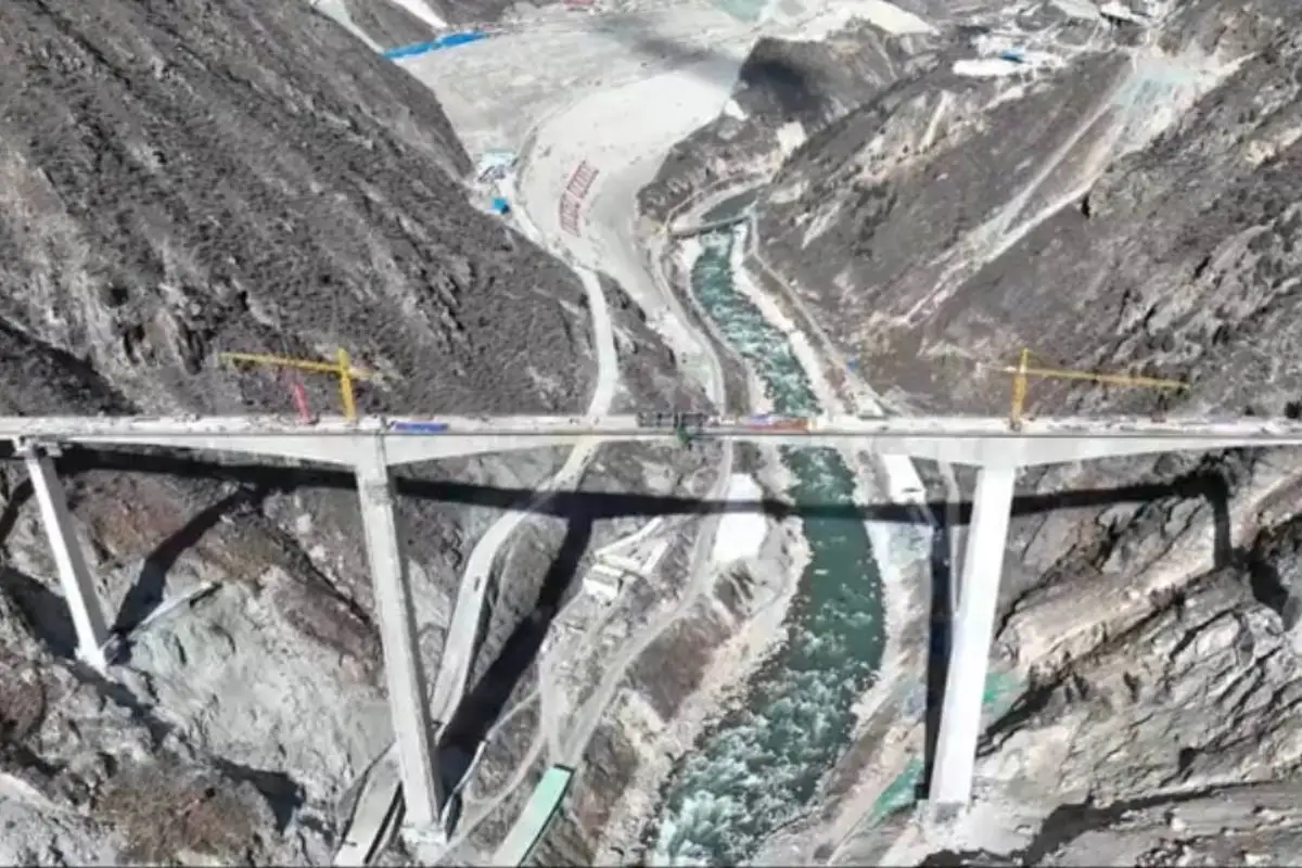(VIDEO) Puente Hongqi, en China, colapsa a unos meses de su inauguración 1 (VIDEO) Puente Hongqi, en China, colapsa a unos meses de su inauguración