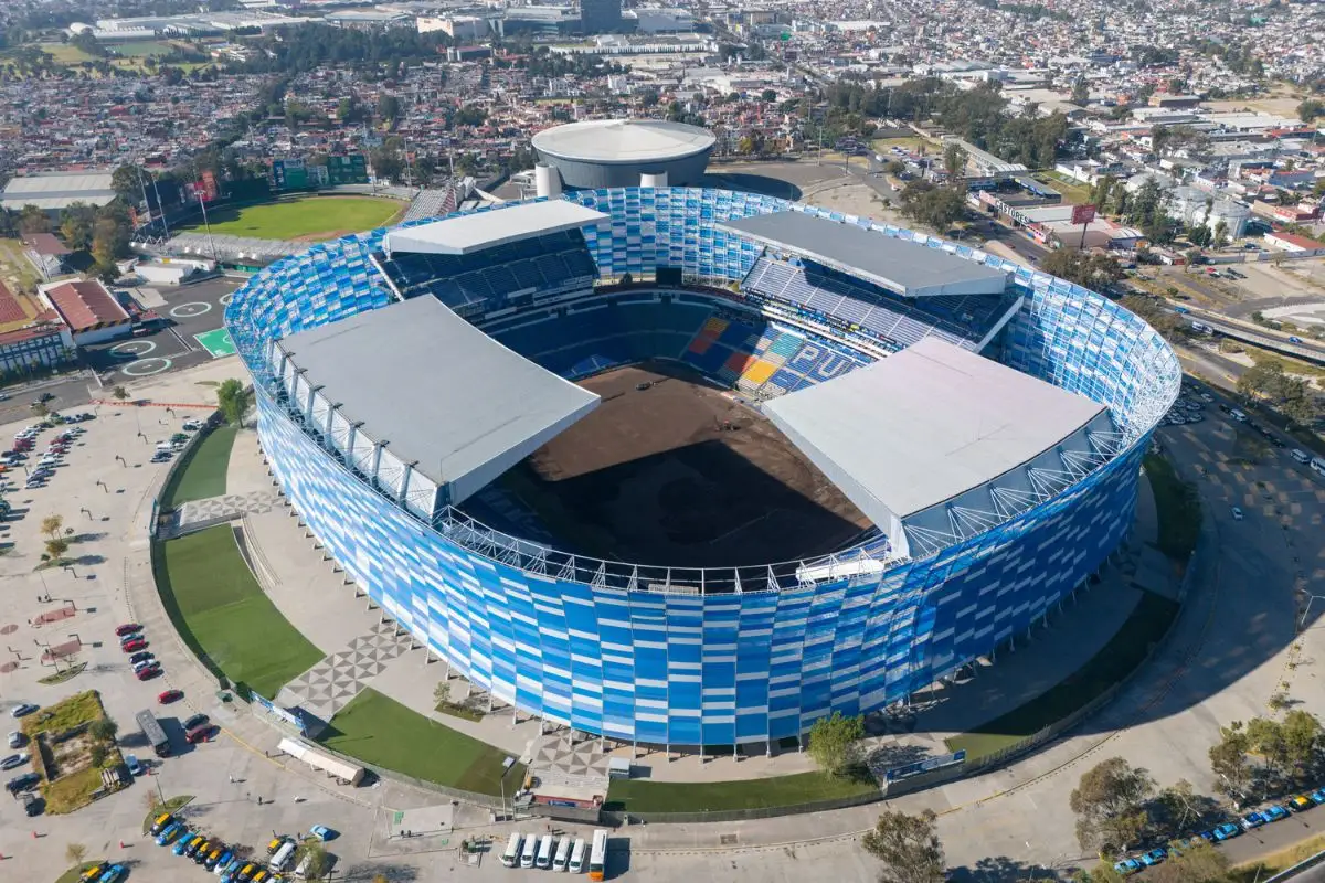 Así van los trabajos de rehabilitación del Estadio Cuauhtémoc de cara al Mundial 2026 3 Por rehabilitación del Estadio Cuauhtémoc quitan el césped