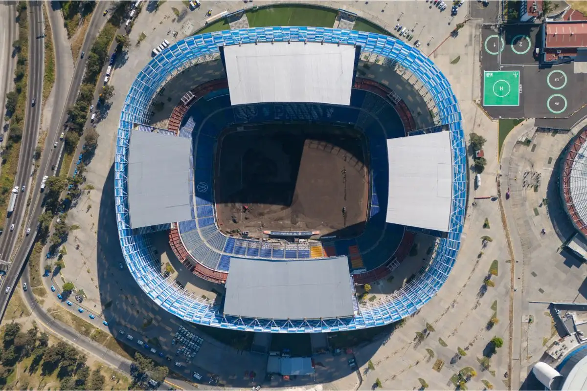 Así van los trabajos de rehabilitación del Estadio Cuauhtémoc de cara al Mundial 2026 2 Por rehabilitación del Estadio Cuauhtémoc quitan el césped